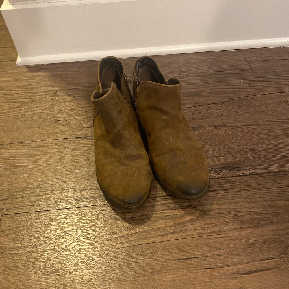 Brown boots